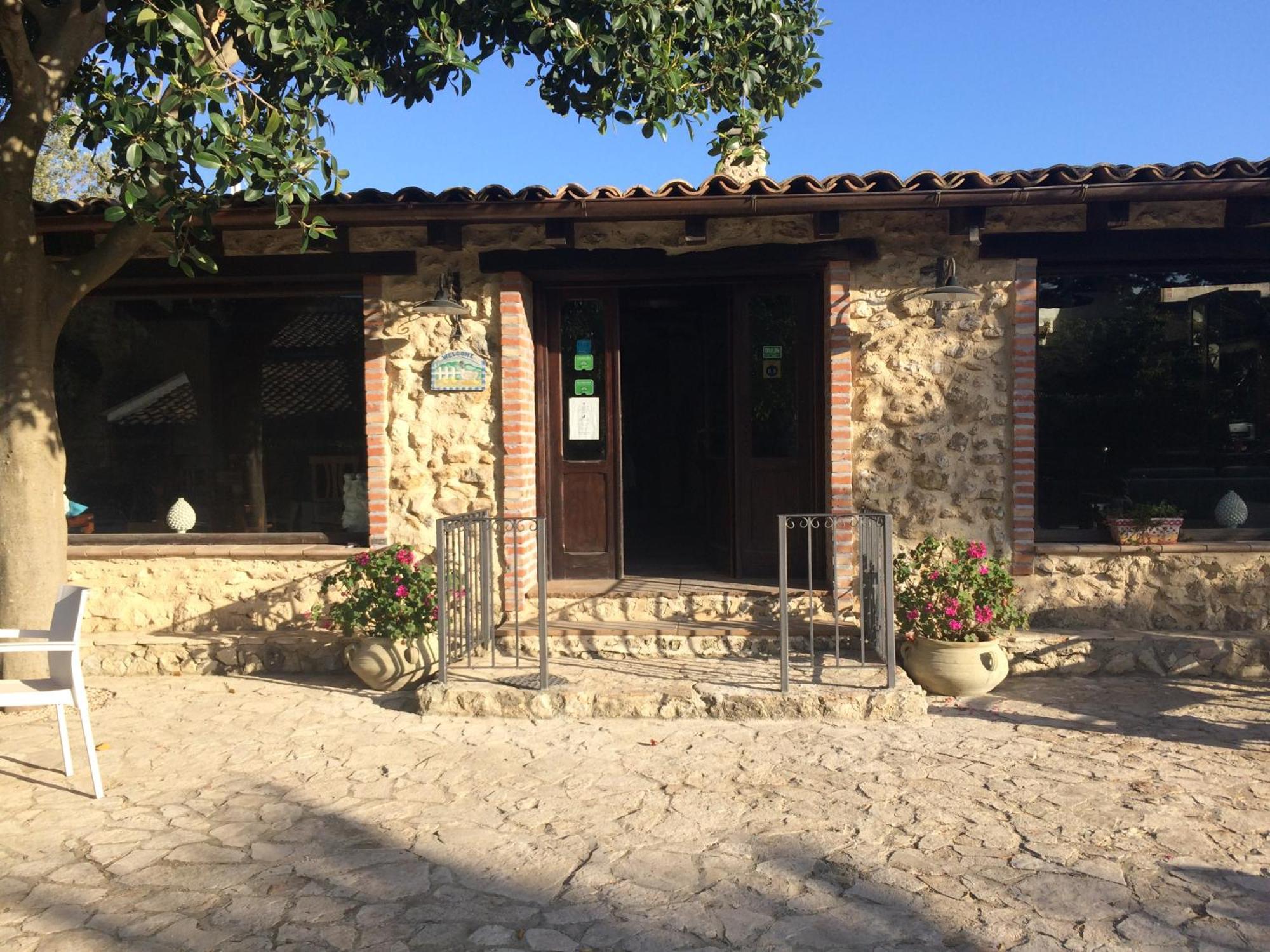 הוילה אגריג'נטו Agriturismo Roba Degli Ulivi מראה חיצוני תמונה