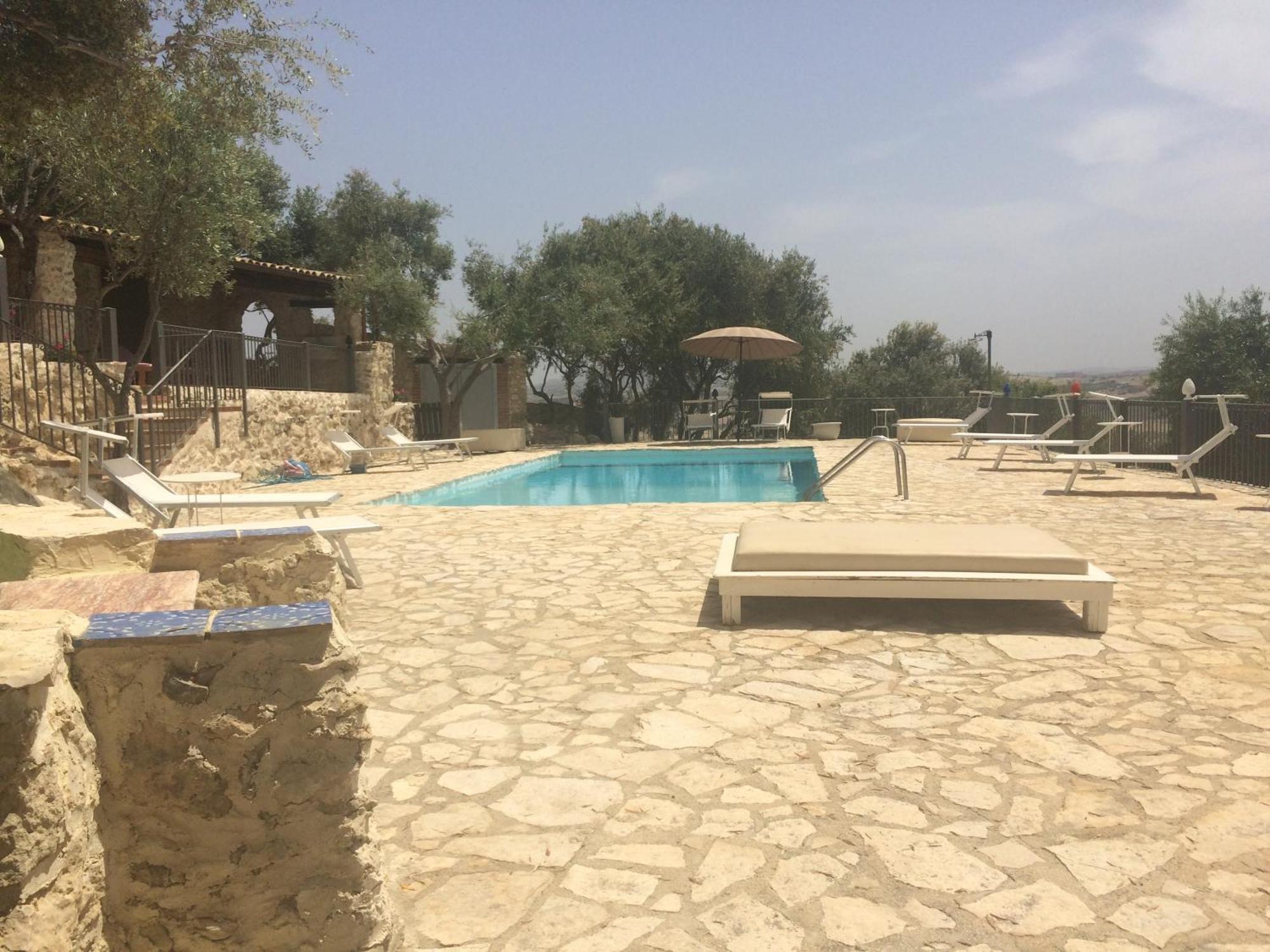 הוילה אגריג'נטו Agriturismo Roba Degli Ulivi מראה חיצוני תמונה
