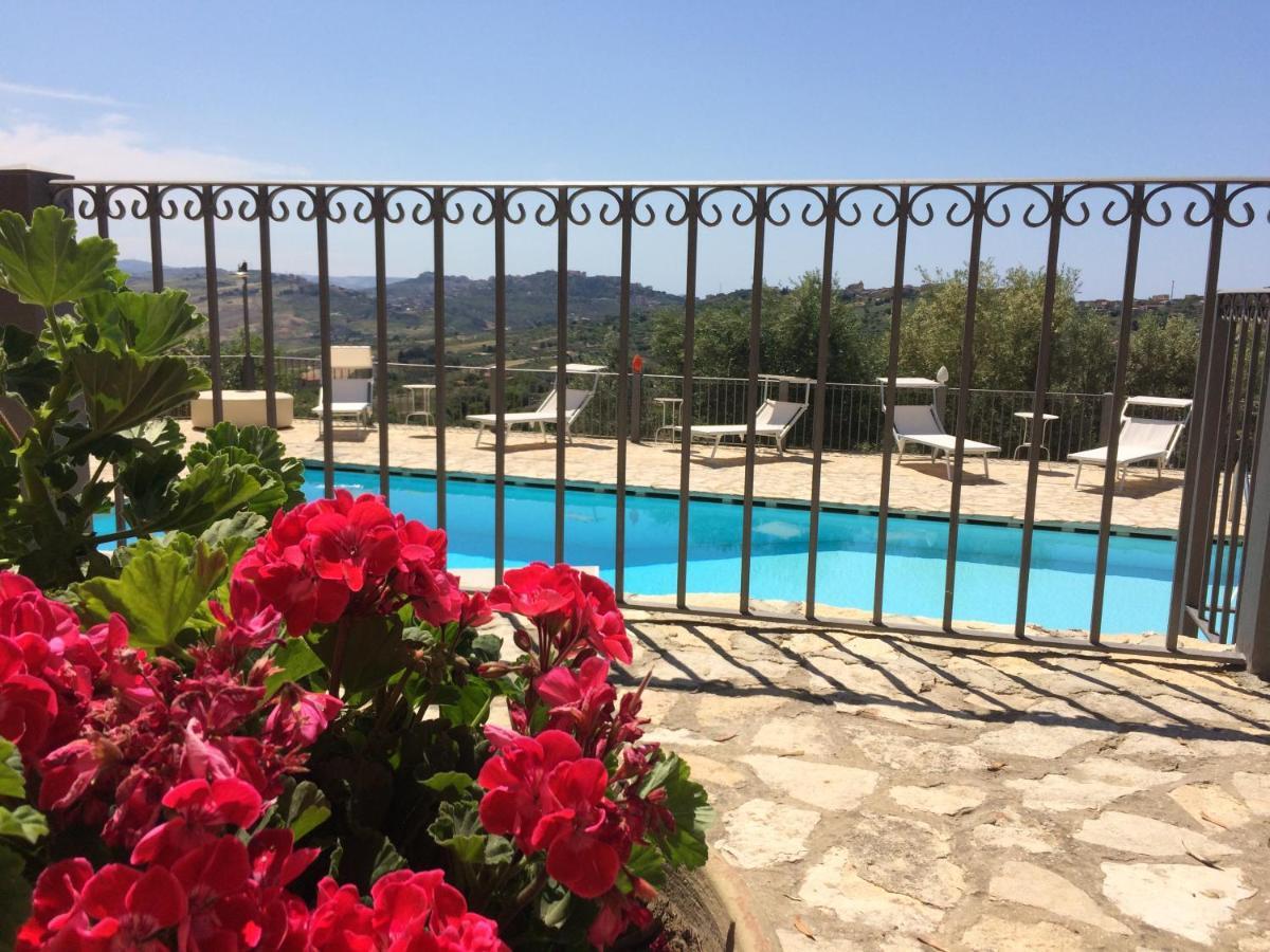 הוילה אגריג'נטו Agriturismo Roba Degli Ulivi מראה חיצוני תמונה