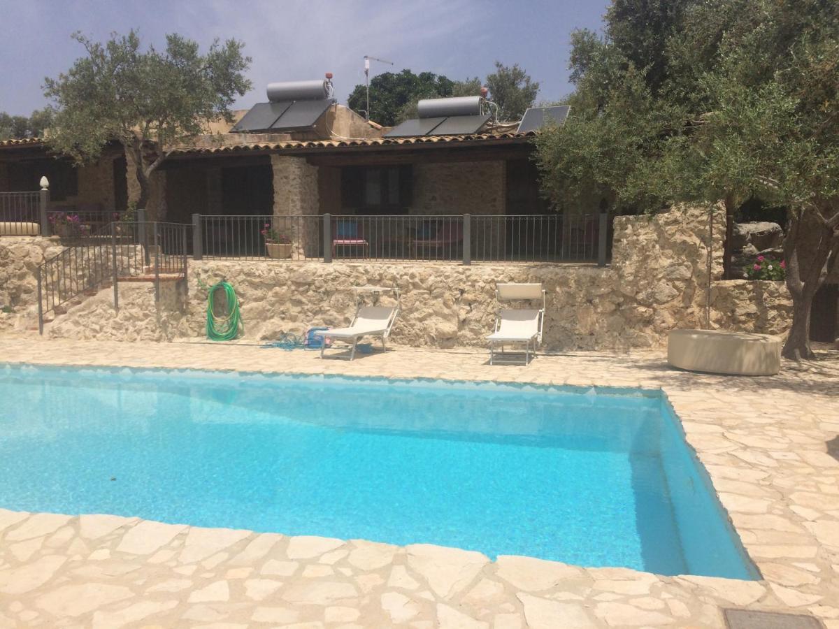 הוילה אגריג'נטו Agriturismo Roba Degli Ulivi מראה חיצוני תמונה